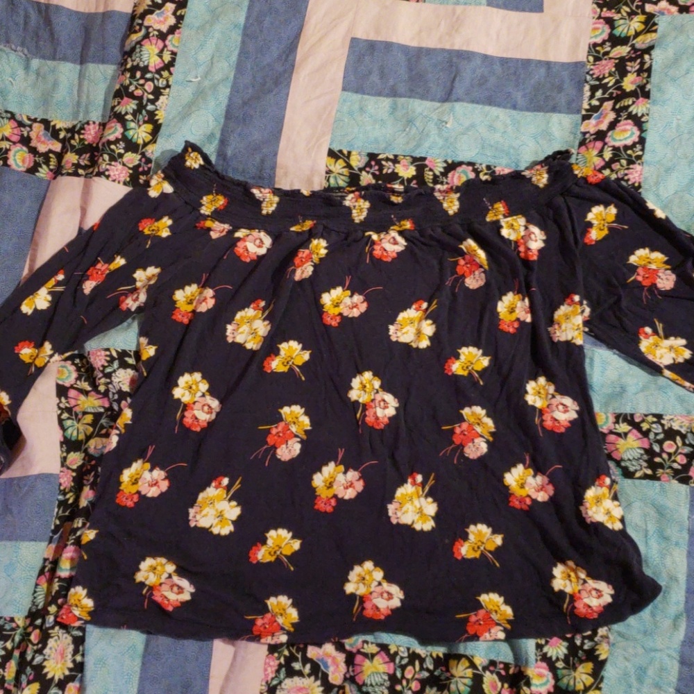 Off the shoulder long sleeve